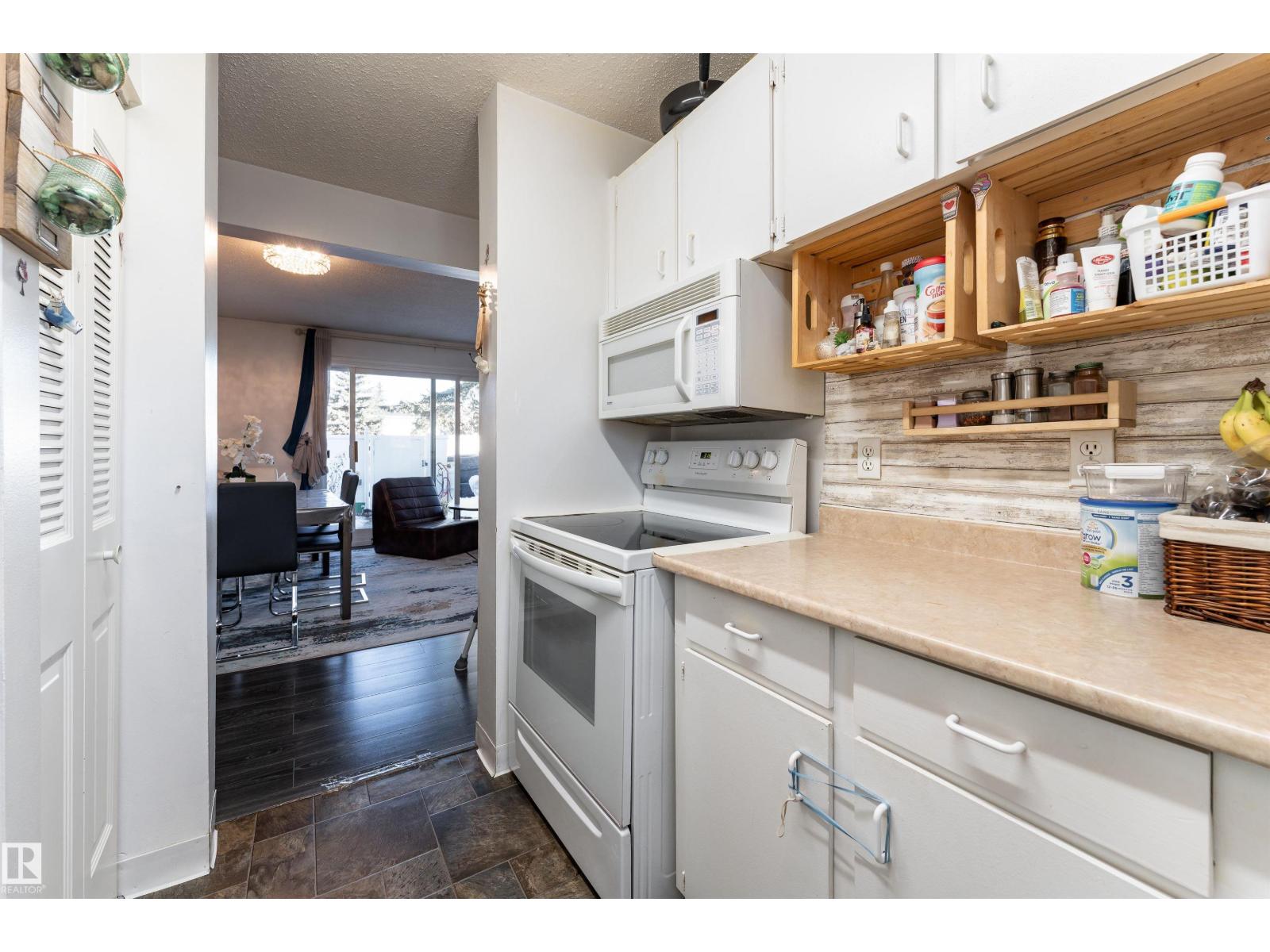 11454 139 Av Nw, Edmonton, Alberta T5X 3L3 - Photo 4 - E4472607