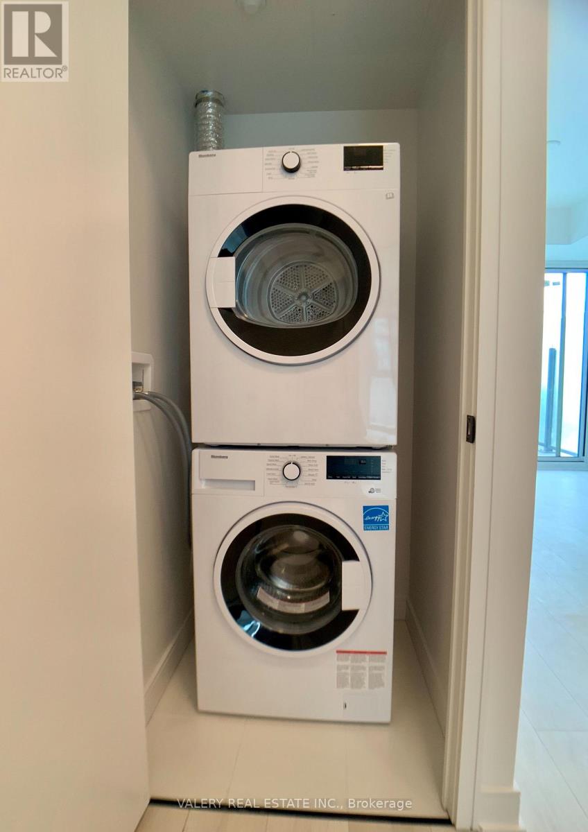 1002 - 60 Tannery Road, Toronto, Ontario  M5A 0S8 - Photo 12 - C12767372