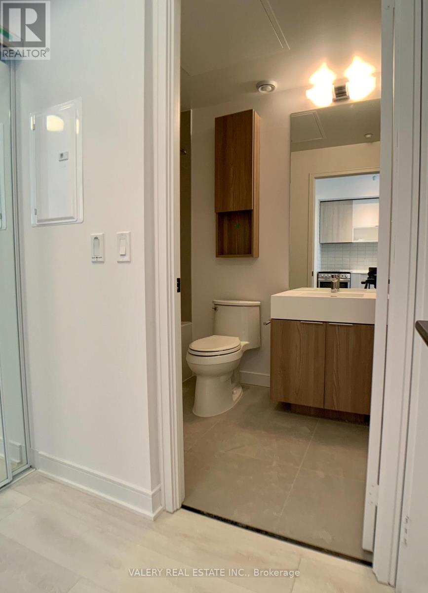 1002 - 60 Tannery Road, Toronto, Ontario  M5A 0S8 - Photo 9 - C12767372