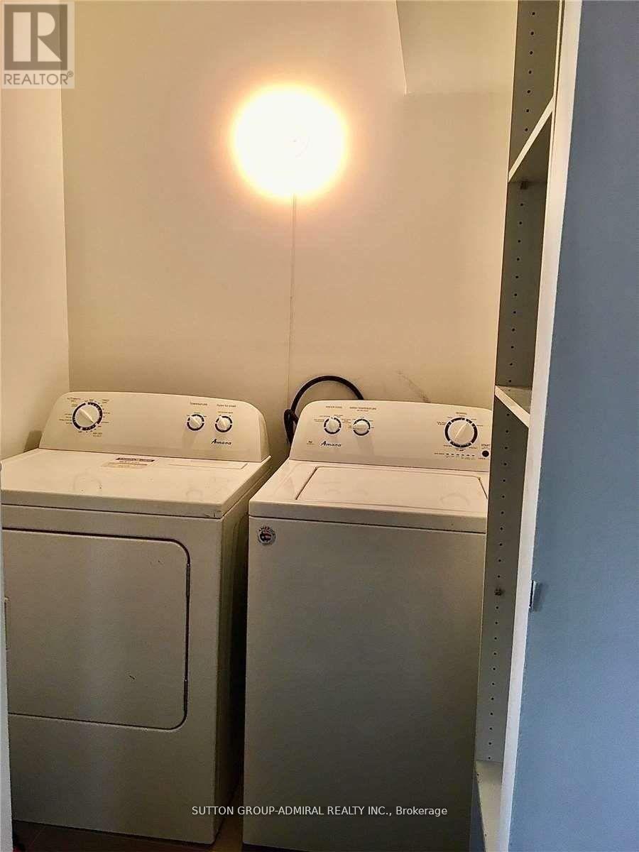 2nd Flr - 4 Nootka Crescent, Toronto, Ontario  M2H 2X6 - Photo 3 - C12767388