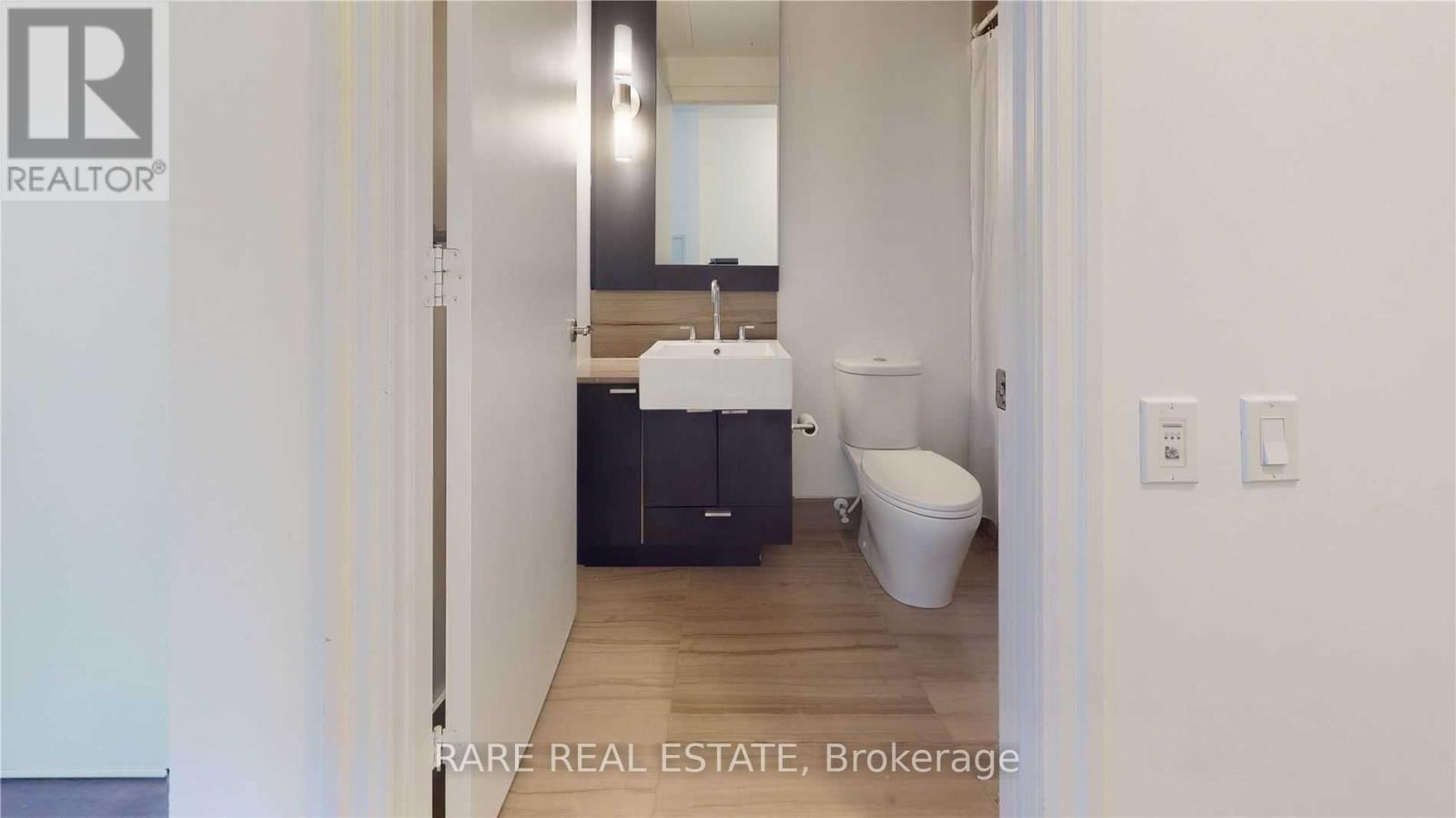 1302 - 88 Blue Jays Way, Toronto, Ontario  M5V 0L7 - Photo 11 - C12767446