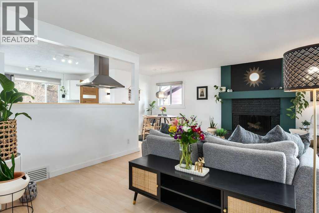 10219 Maplebrook Place Se, Calgary, Alberta  T2J 1S7 - Photo 3 - A2283294