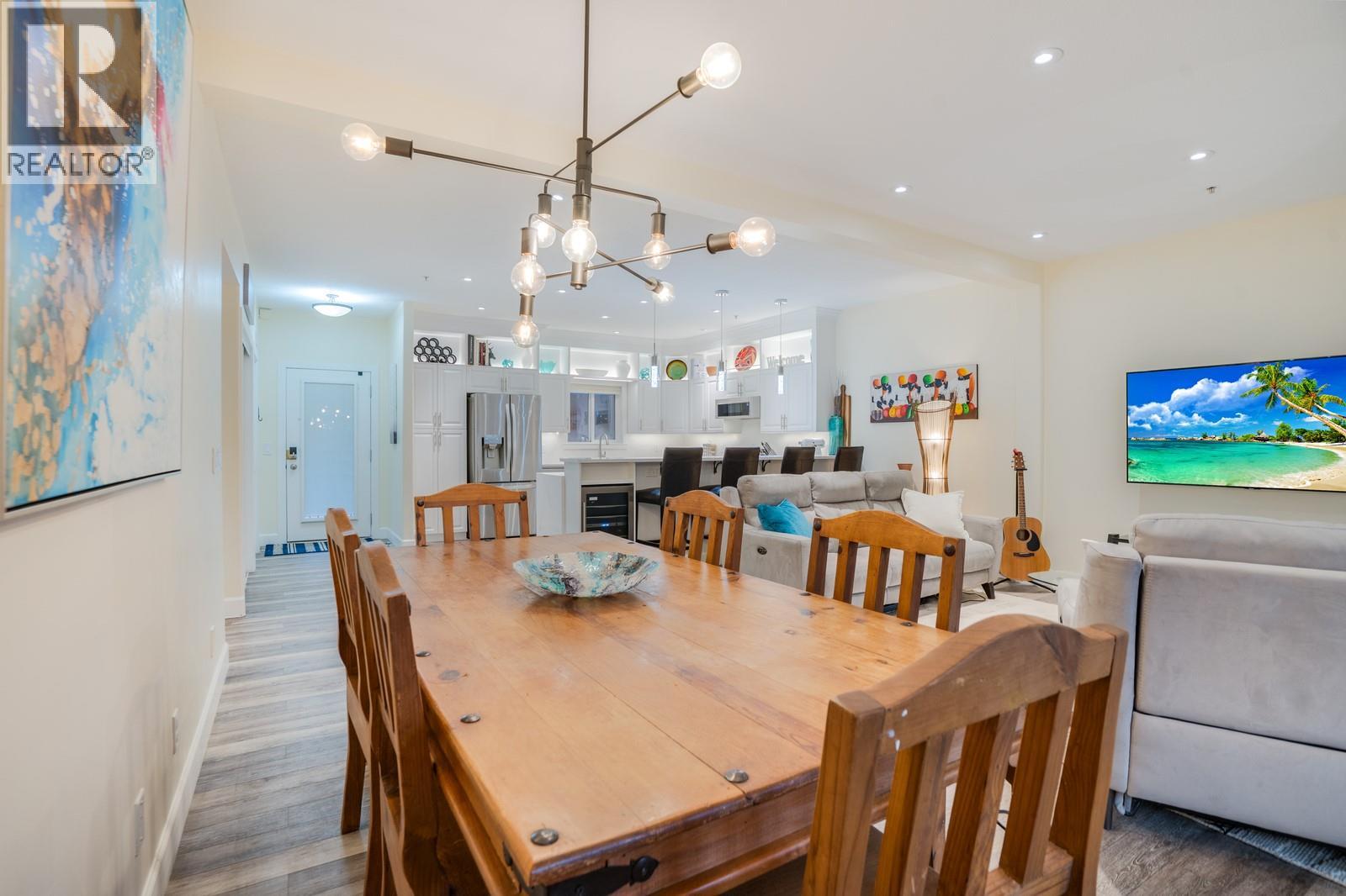 3996 Beach Avenue Unit# 202 Peachland Photo 11