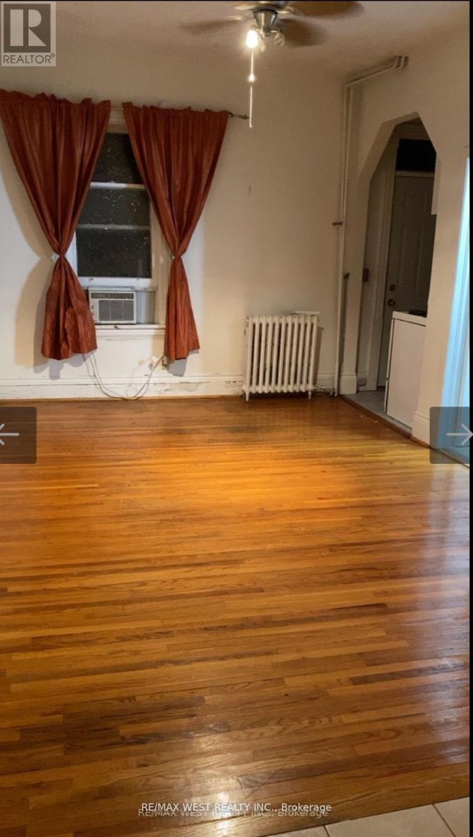 A - 730 Logan Avenue, Toronto, Ontario  M4K 3C6 - Photo 2 - E12767340