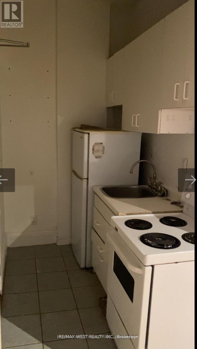 A - 730 Logan Avenue, Toronto, Ontario  M4K 3C6 - Photo 4 - E12767340