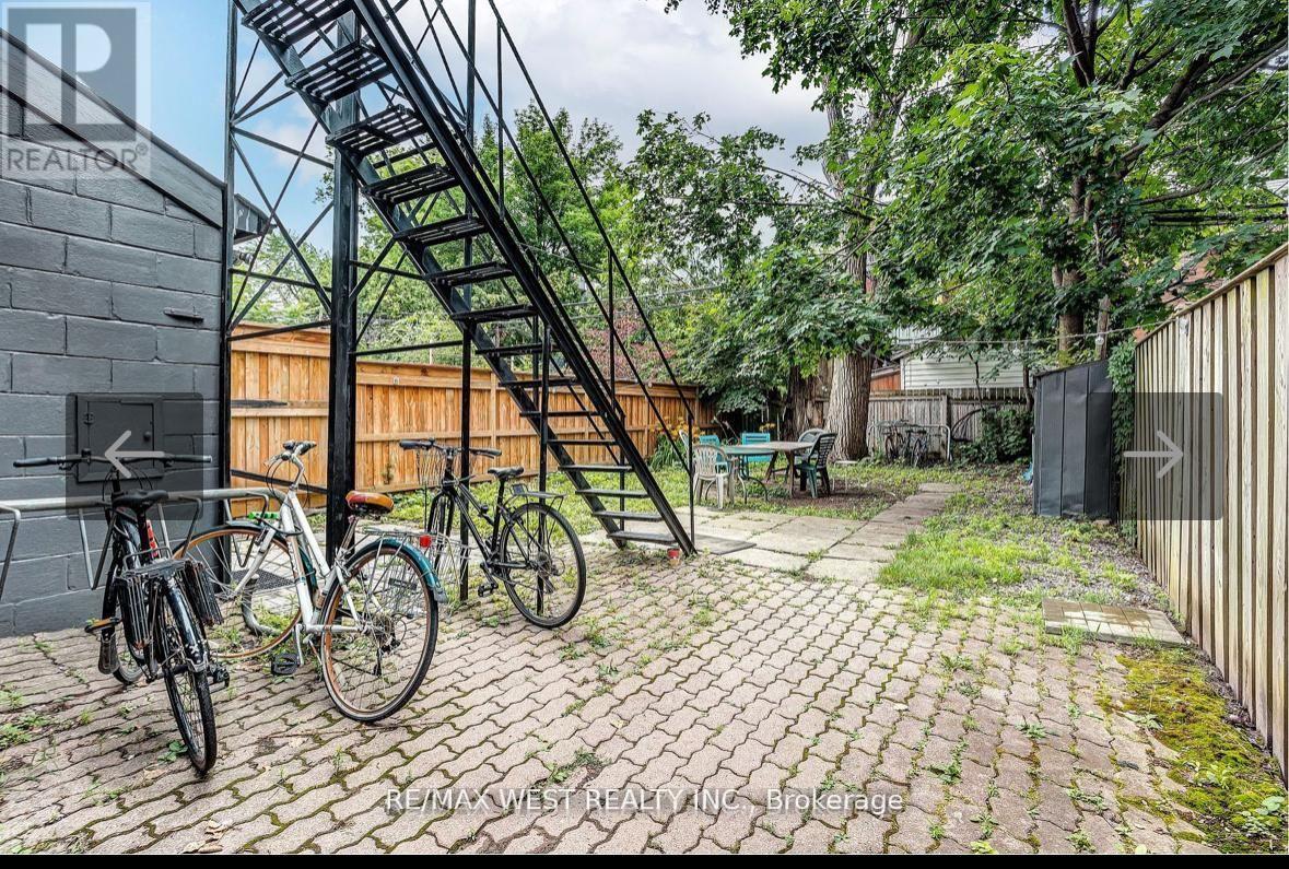 A - 730 Logan Avenue, Toronto, Ontario  M4K 3C6 - Photo 6 - E12767340