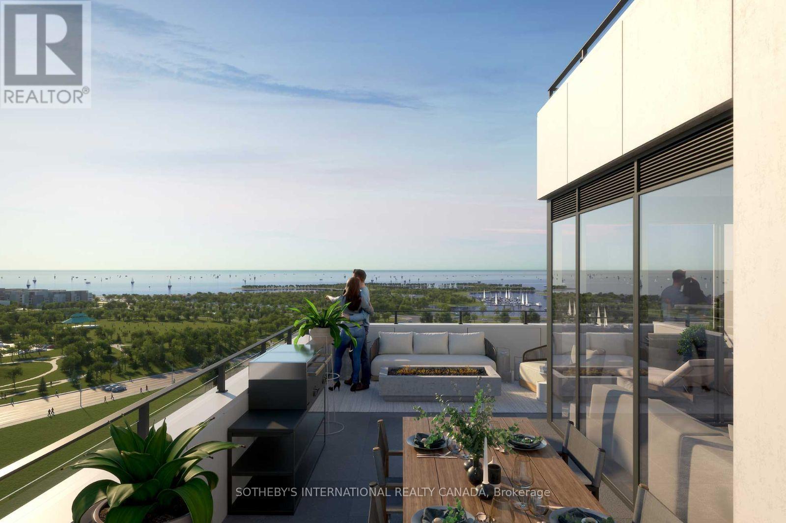 1704 - 1050 Eastern Avenue, Toronto, Ontario  M4L 0B7 - Photo 2 - E12767414