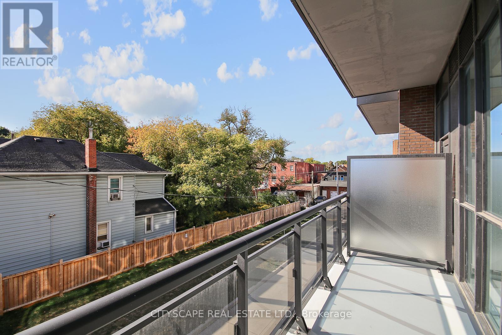 217 - 286 Main Street, Toronto, Ontario  M4C 0B3 - Photo 23 - E12767506