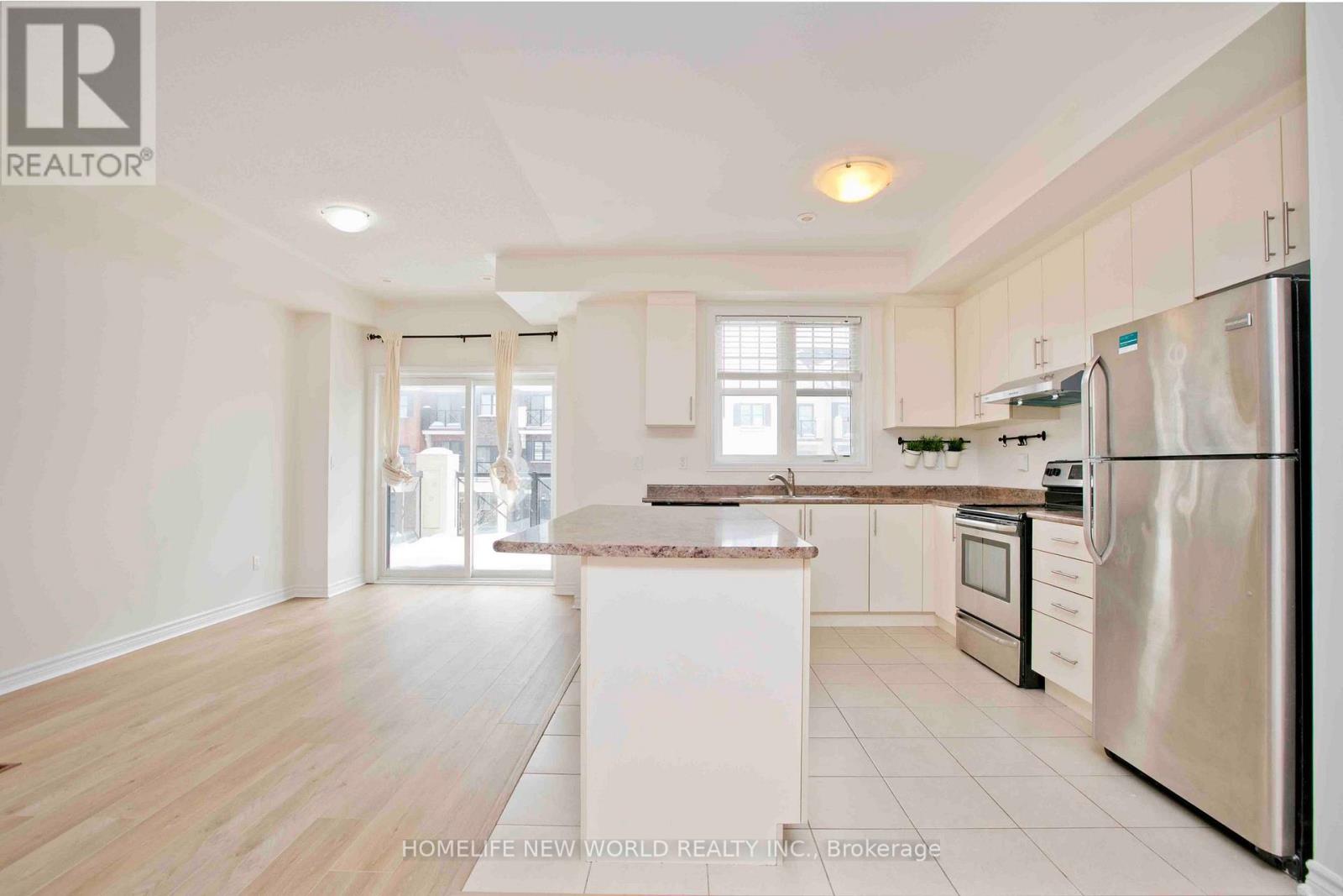 15 Wimshaw Lane, Whitchurch-Stouffville, Ontario  L4A 1Y2 - Photo 8 - N12767334