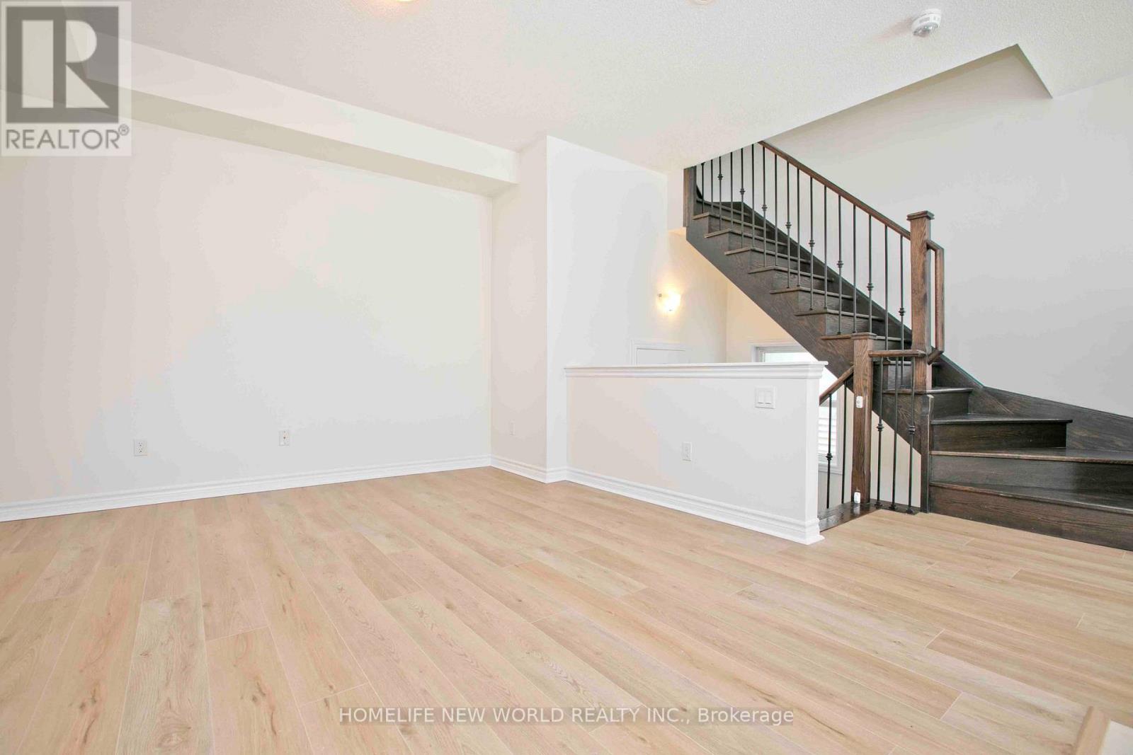 15 Wimshaw Lane, Whitchurch-Stouffville, Ontario  L4A 1Y2 - Photo 9 - N12767334