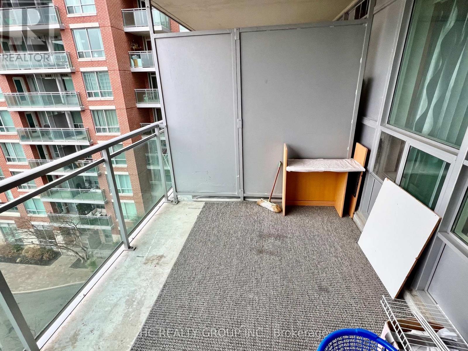 722 - 62 Suncrest Boulevard, Markham, Ontario  L3T 7Y6 - Photo 9 - N12767344