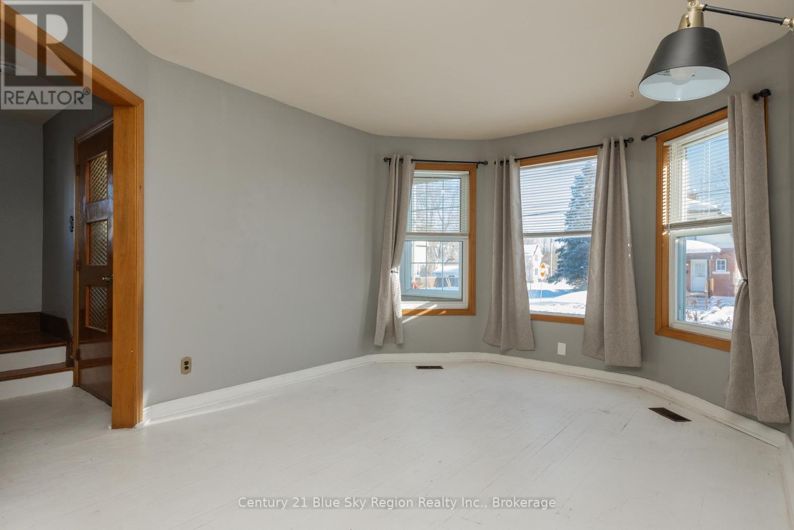 503 First Avenue E, North Bay, Ontario  P1B 1K5 - Photo 16 - X12761052