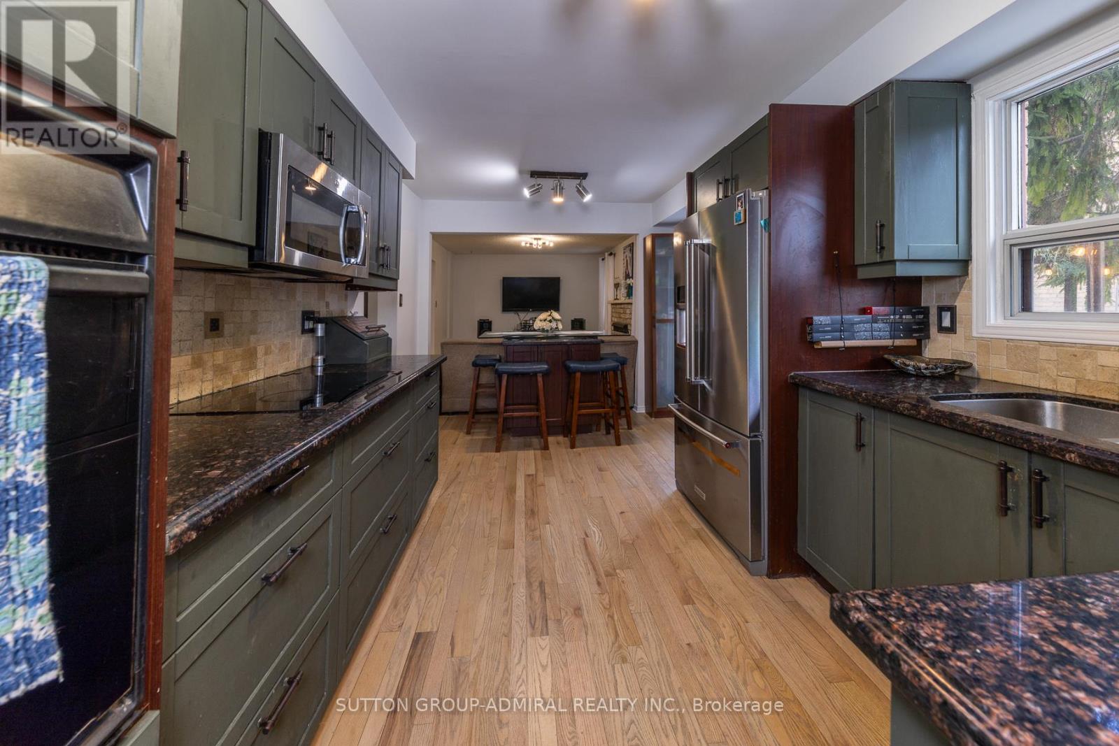 15 Miles Court, Richmond Hill, Ontario  L4C 5P7 - Photo 14 - N12767364