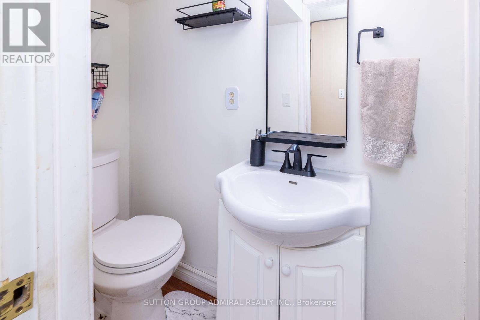 15 Miles Court, Richmond Hill, Ontario  L4C 5P7 - Photo 34 - N12767364