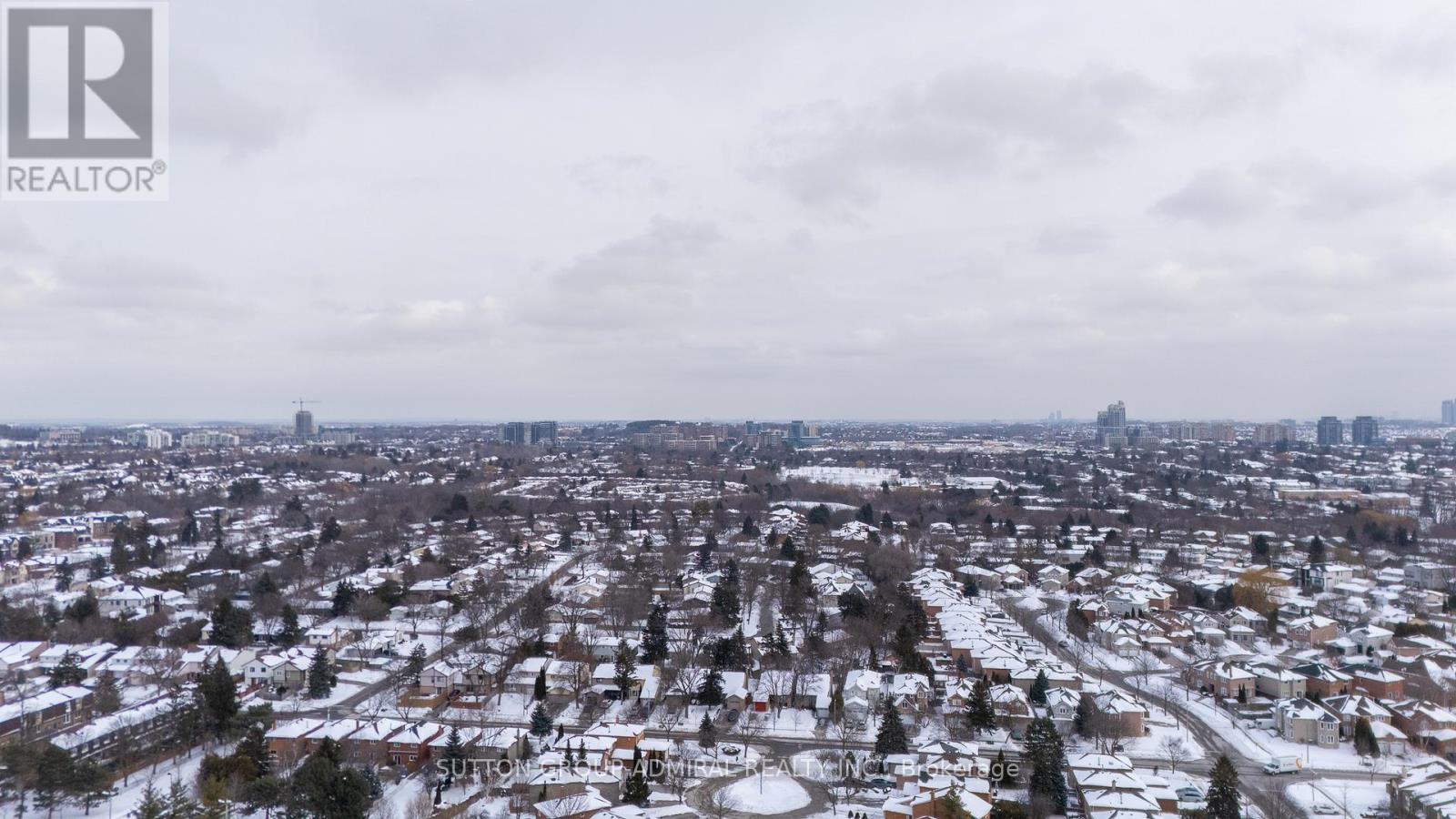 15 Miles Court, Richmond Hill, Ontario  L4C 5P7 - Photo 46 - N12767364