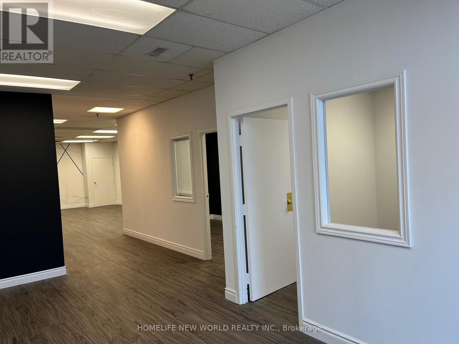 26 - 145 Royal Crest Court, Markham, Ontario  L3R 9Z4 - Photo 4 - N12767400