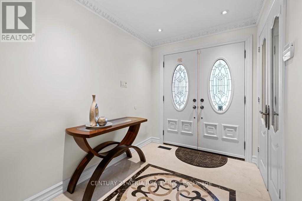 33 Autumn Way, Aurora, Ontario  L4G 4P2 - Photo 3 - N12767412