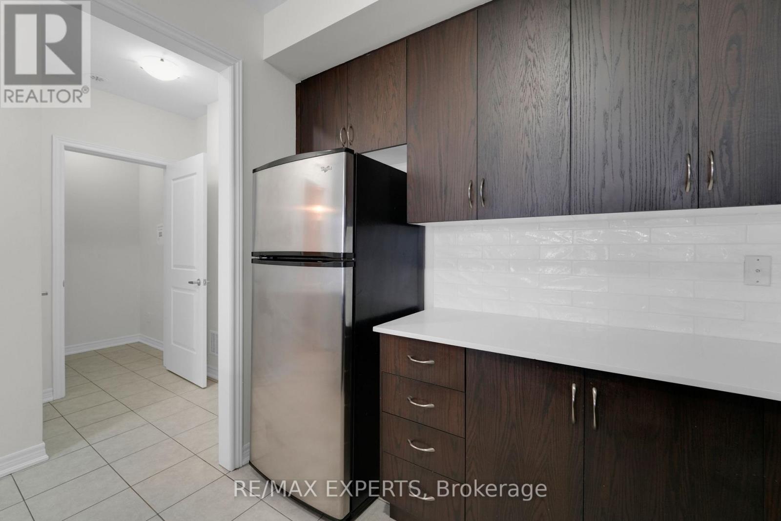 10 - 105 Kayla Crescent, Vaughan, Ontario  L6A 4W3 - Photo 10 - N12767504