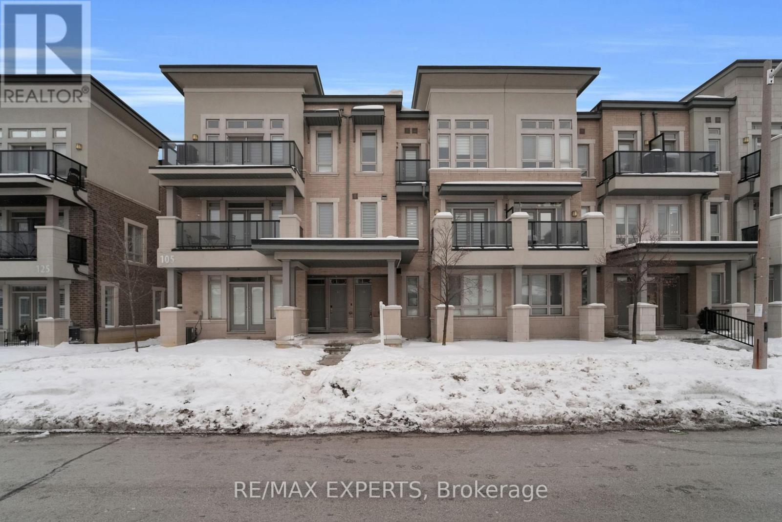 10 - 105 Kayla Crescent, Vaughan, Ontario  L6A 4W3 - Photo 2 - N12767504