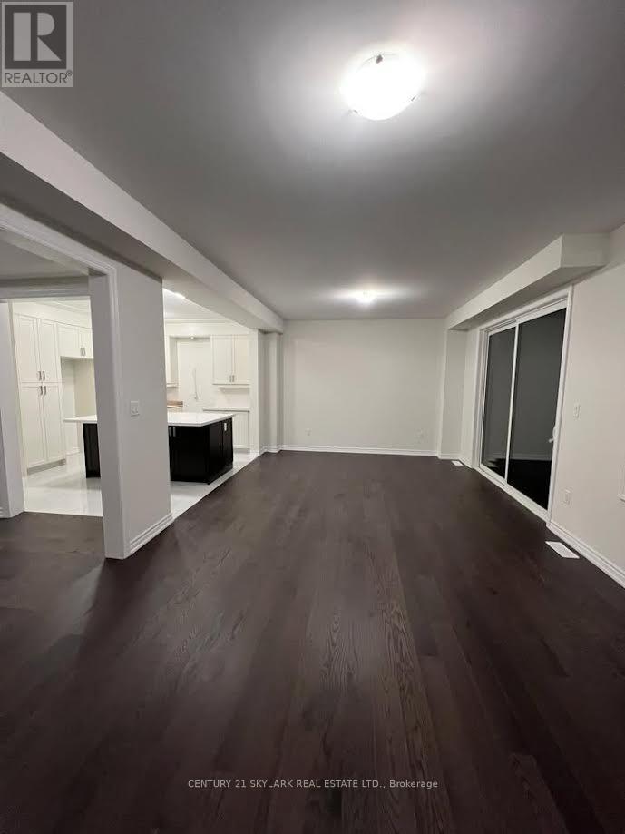 73 Durham Avenue, Barrie, Ontario  L9J 0W7 - Photo 5 - S12767444