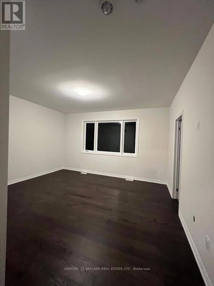 73 Durham Avenue, Barrie, Ontario  L9J 0W7 - Photo 8 - S12767444