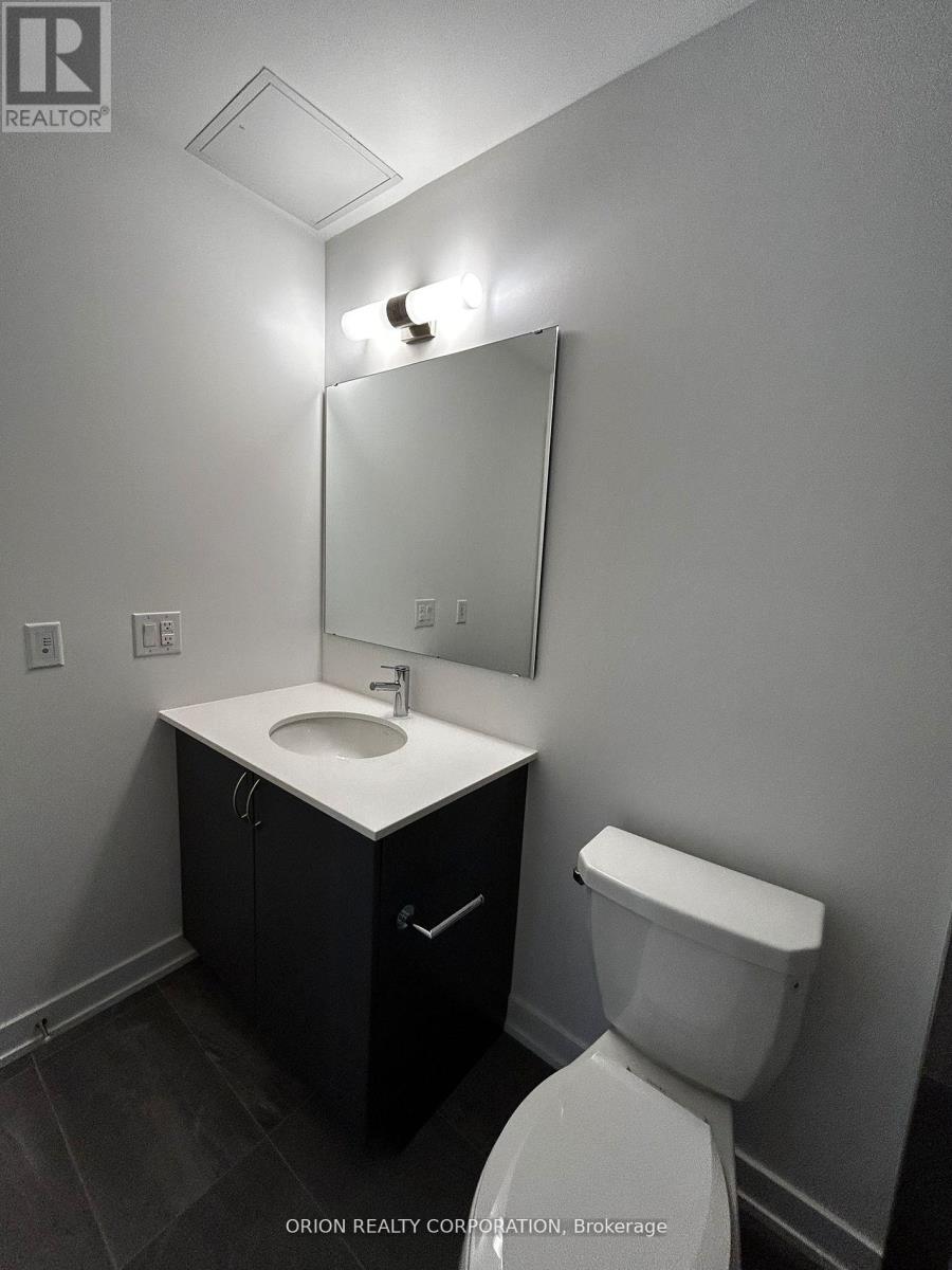 1005 - 56 Lakeside Terrace, Barrie (Little Lake), Ontario  L4M 0L4 - Photo 10 - S12767516