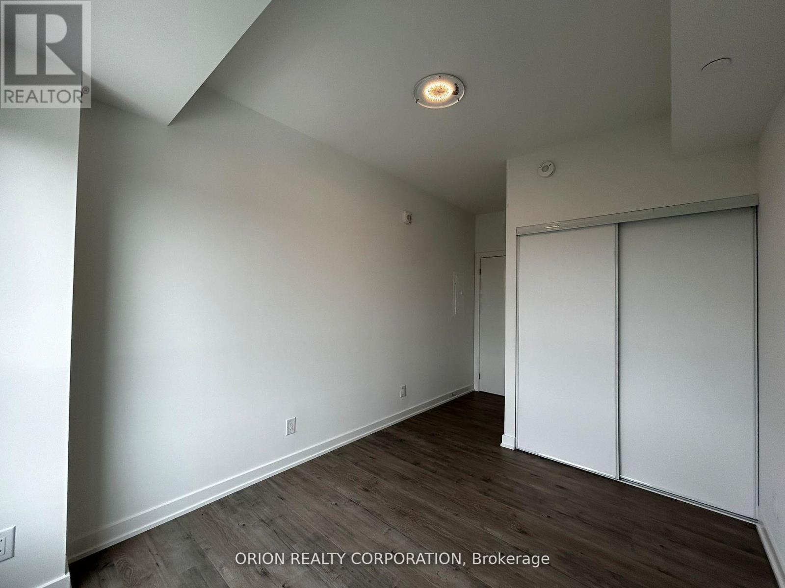 1005 - 56 Lakeside Terrace, Barrie (Little Lake), Ontario  L4M 0L4 - Photo 15 - S12767516