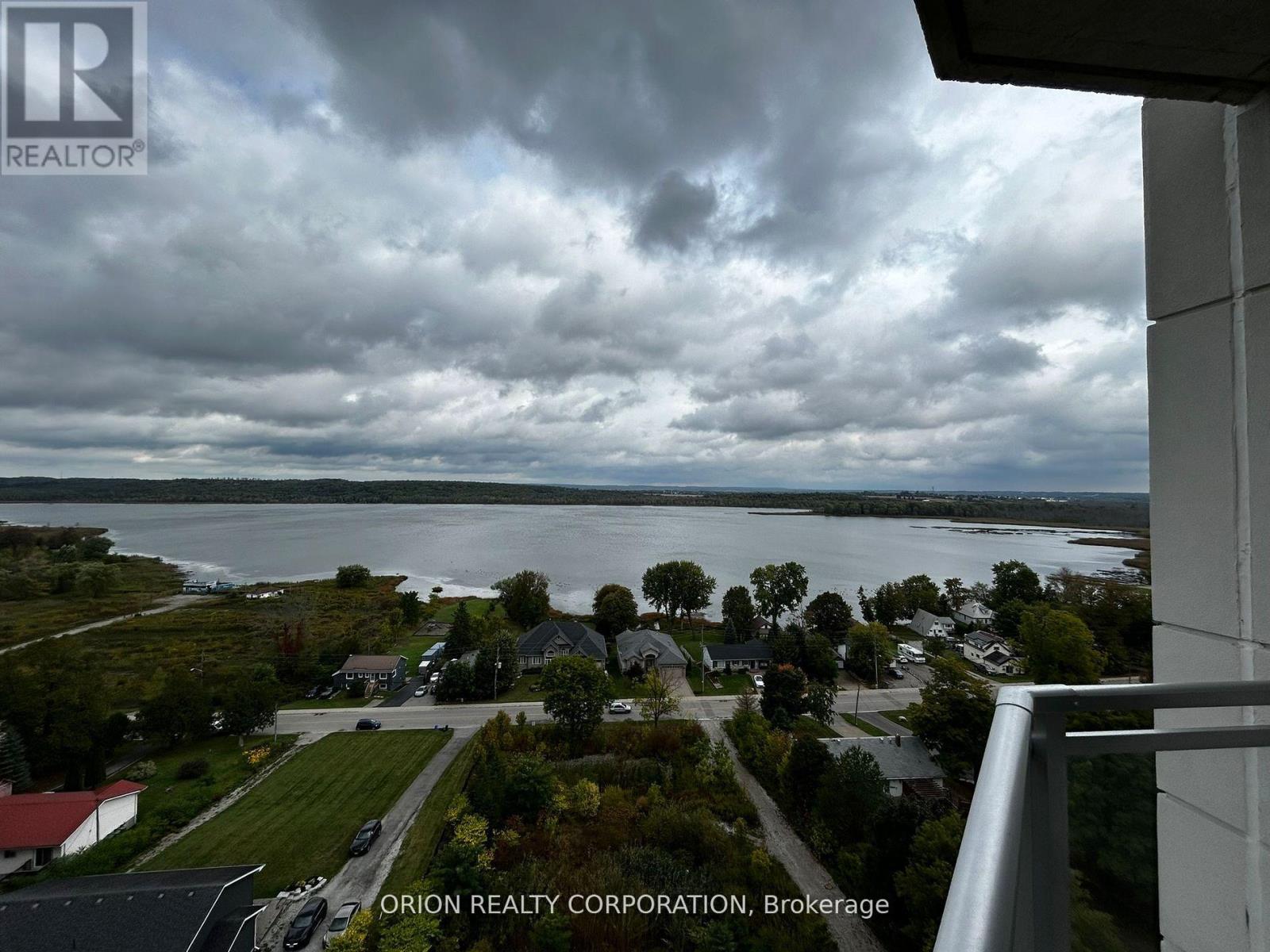 1005 - 56 Lakeside Terrace, Barrie (Little Lake), Ontario  L4M 0L4 - Photo 18 - S12767516