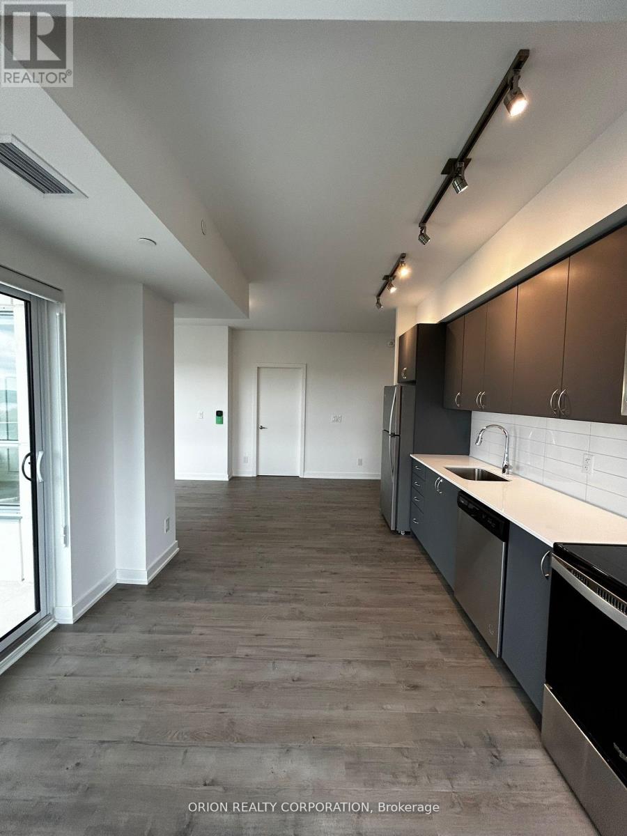 1005 - 56 Lakeside Terrace, Barrie (Little Lake), Ontario  L4M 0L4 - Photo 6 - S12767516