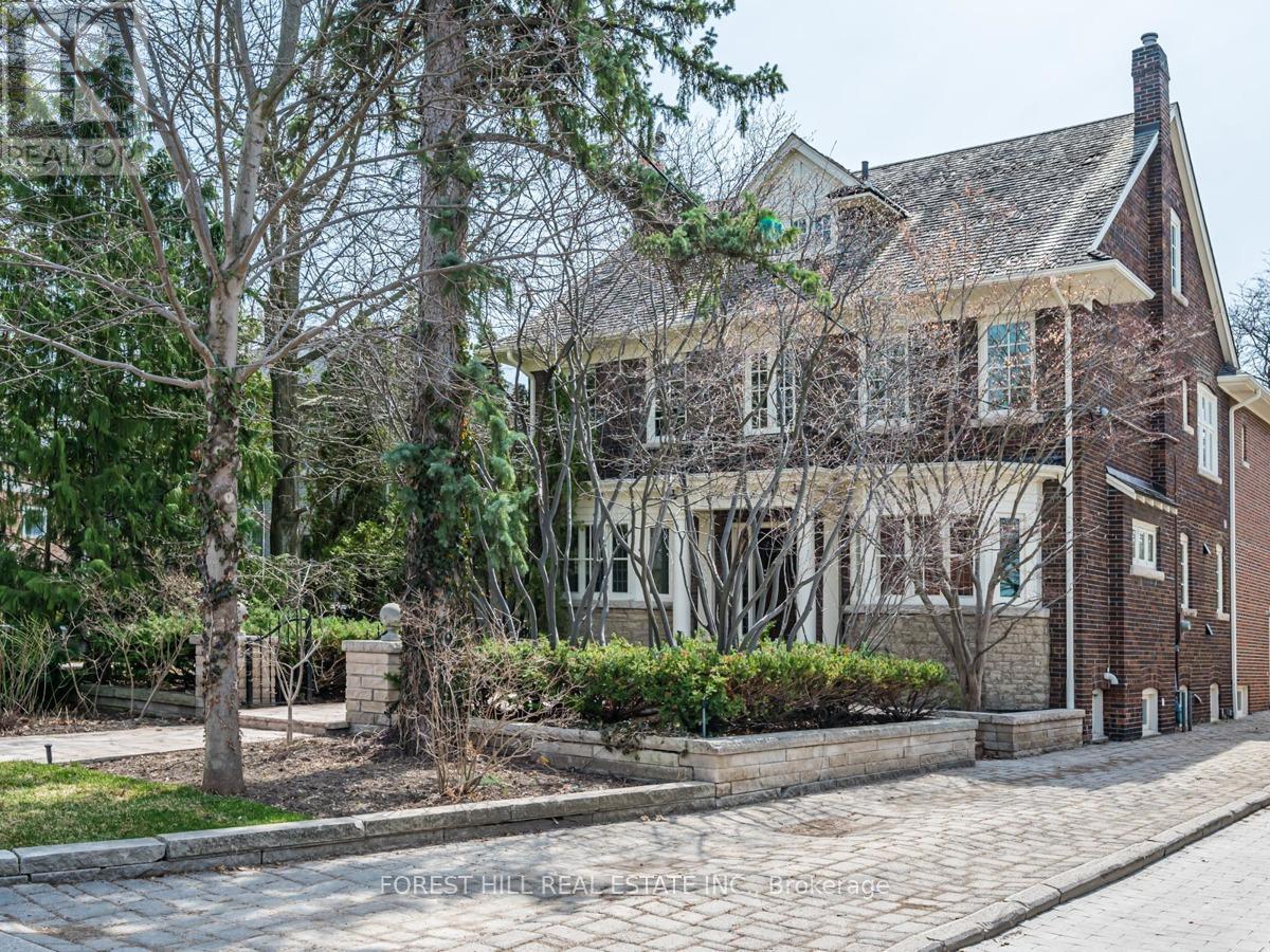 67 Heathdale Road, Toronto, Ontario  M6C 1N1 - Photo 2 - C12590120