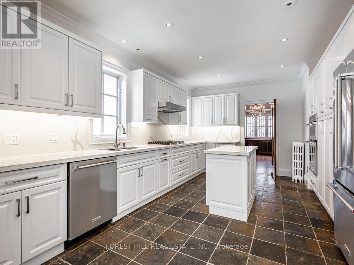 67 Heathdale Road, Toronto, Ontario  M6C 1N1 - Photo 11 - C12590120