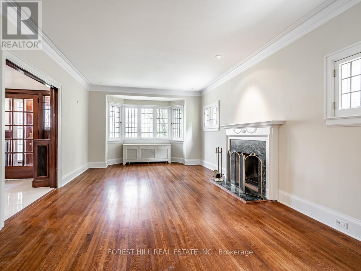 67 Heathdale Road, Toronto, Ontario  M6C 1N1 - Photo 5 - C12590120