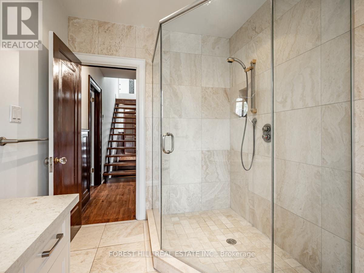 67 HEATHDALE ROAD Toronto (Humewood-Cedarvale), ON M6C 1N1