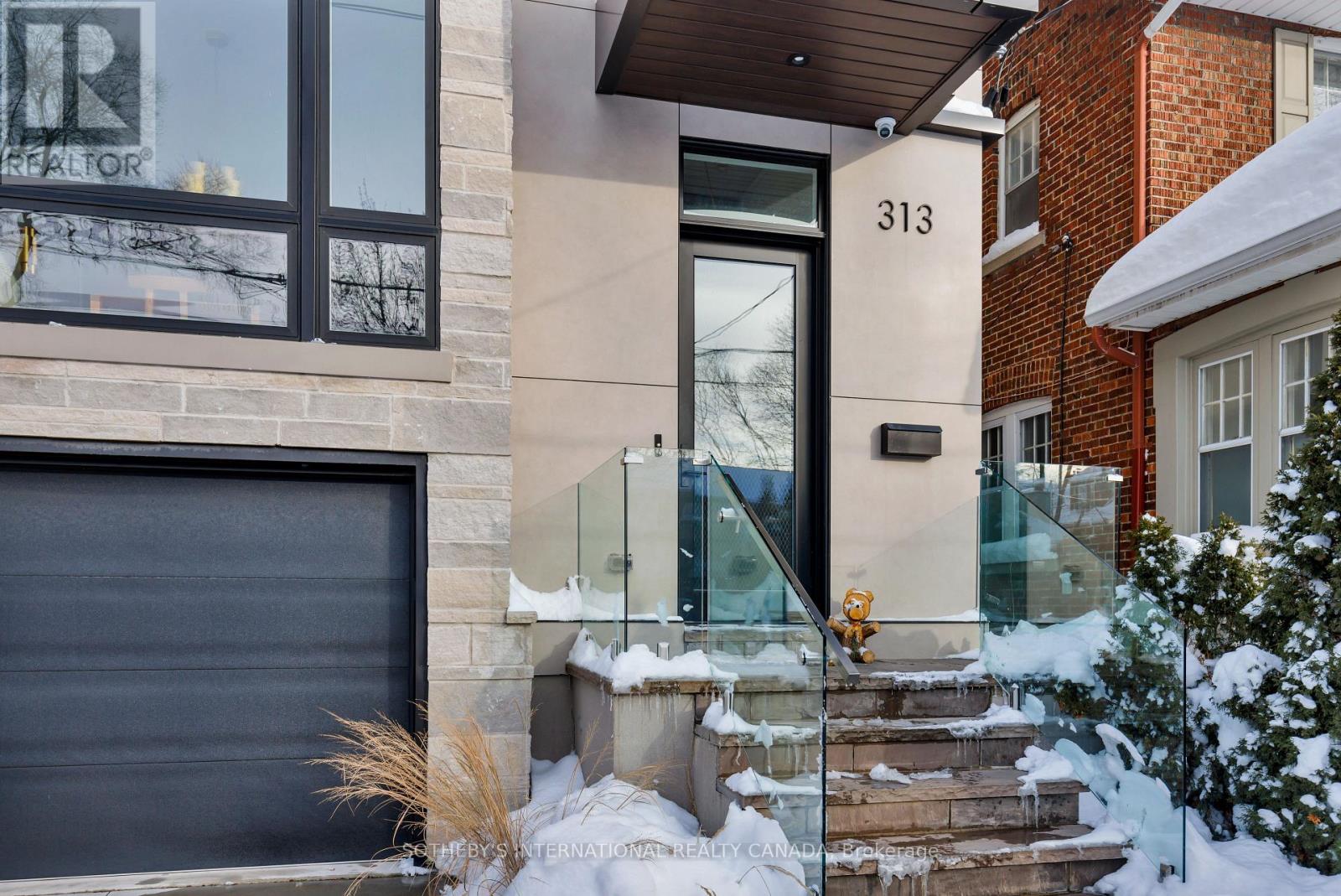 313 Rosewell Avenue, Toronto, Ontario  M4R 2B1 - Photo 2 - C12758564