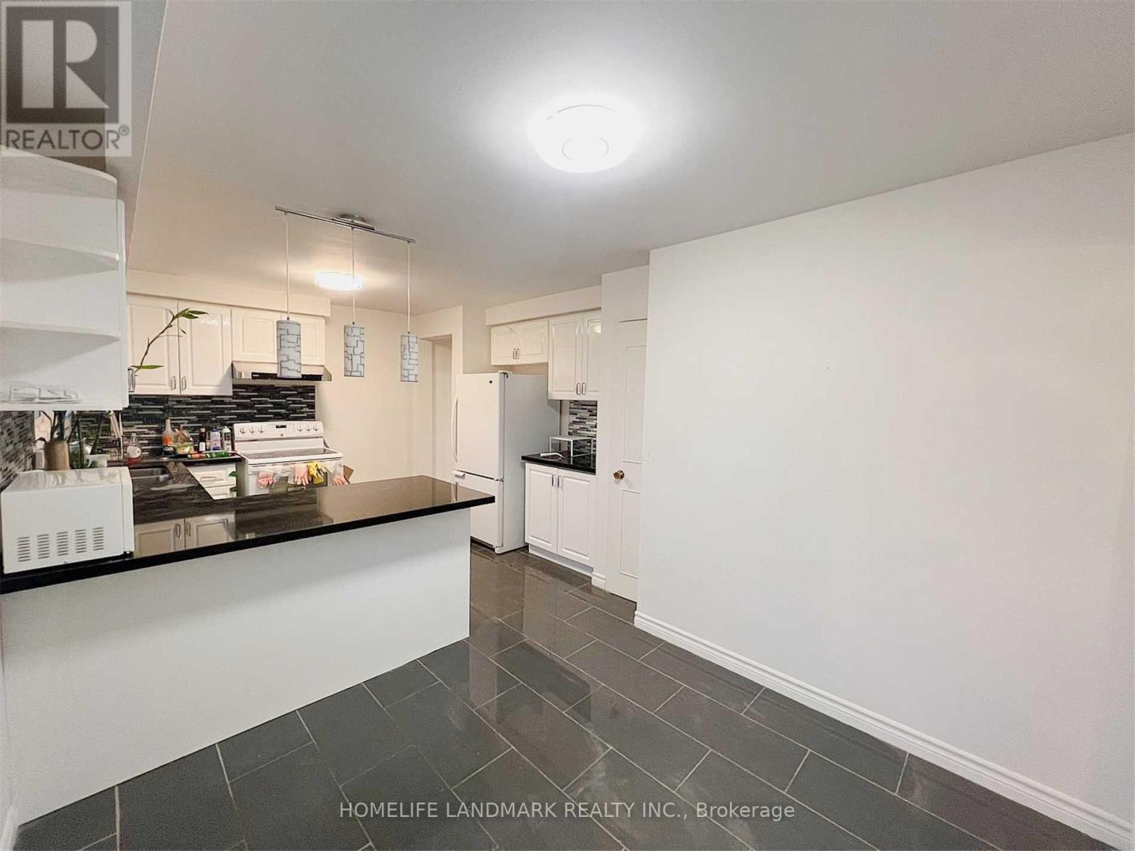 Upper + Ground Level - 84 Harrington Crescent, Toronto, Ontario  M2M 2Y5 - Photo 3 - C12761056