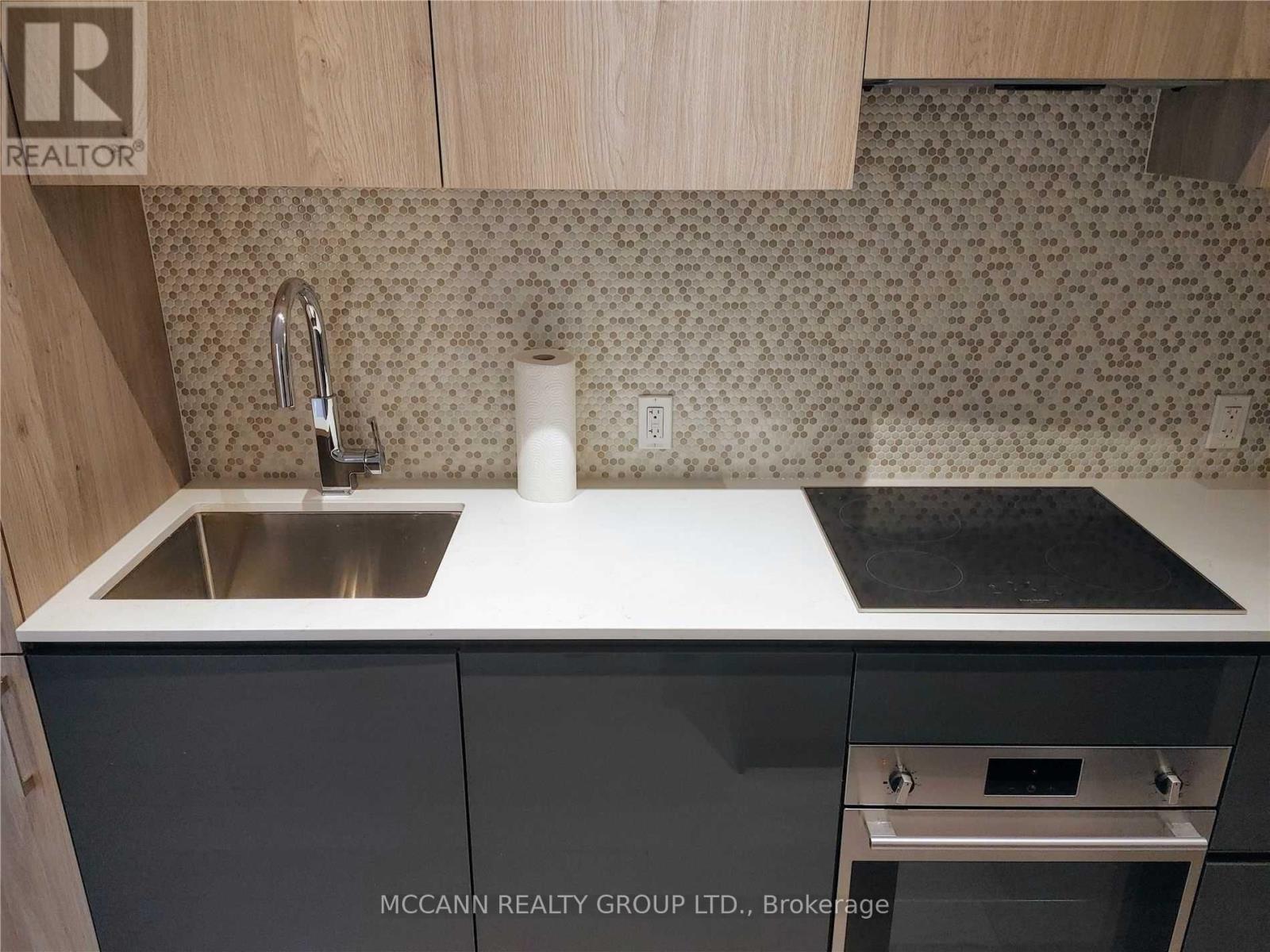 5012 - 1 Yorkville Avenue, Toronto, Ontario  M4W 0B1 - Photo 5 - C12761144