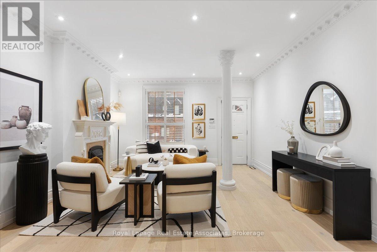 30 Belmont Street, Toronto, Ontario  M5R 1P8 - Photo 5 - C12761200