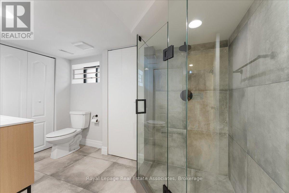 30 Belmont Street, Toronto, Ontario  M5R 1P8 - Photo 31 - C12761200