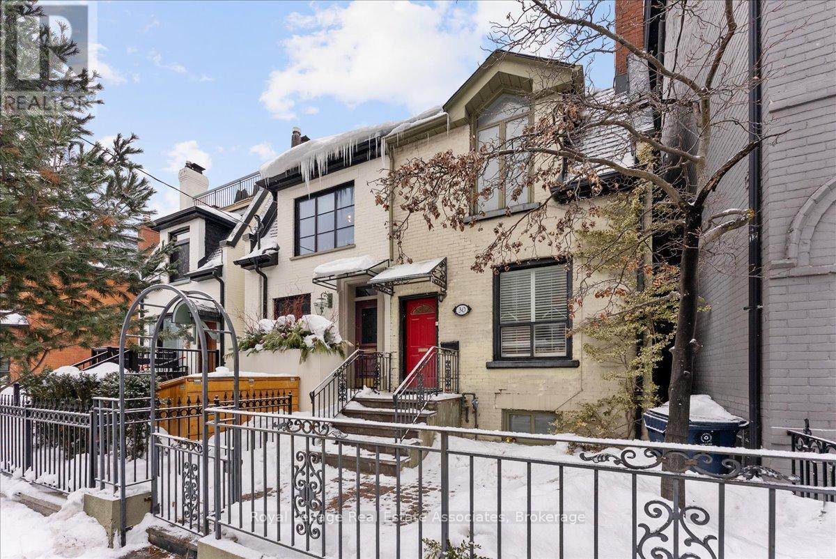 30 Belmont Street, Toronto, Ontario  M5R 1P8 - Photo 2 - C12761200