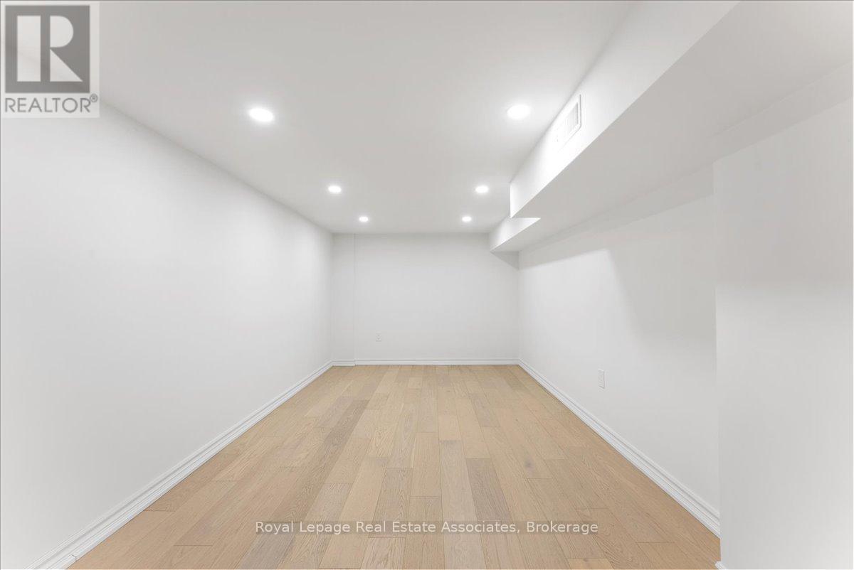 30 Belmont Street, Toronto, Ontario  M5R 1P8 - Photo 29 - C12761200