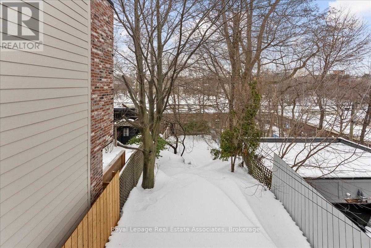 30 Belmont Street, Toronto, Ontario  M5R 1P8 - Photo 24 - C12761200