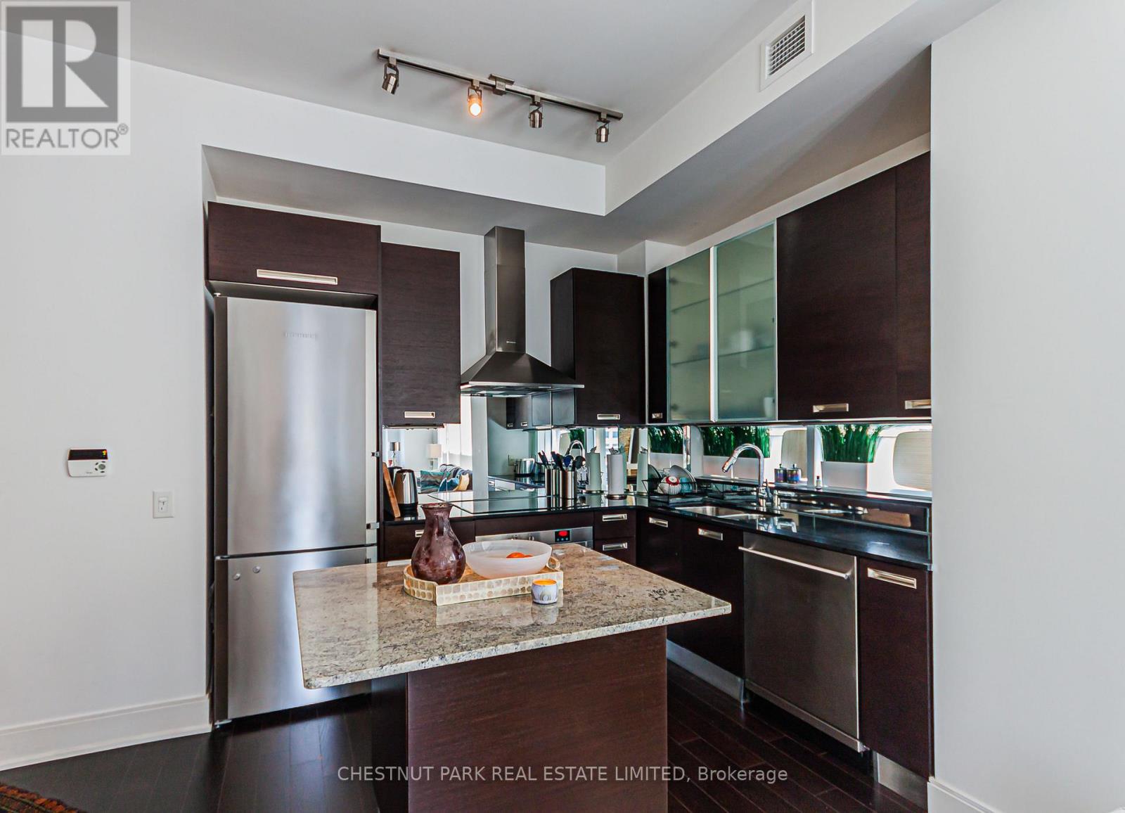 1204 - 21 Balmuto Street, Toronto, Ontario  M4G 1S5 - Photo 8 - C12761286