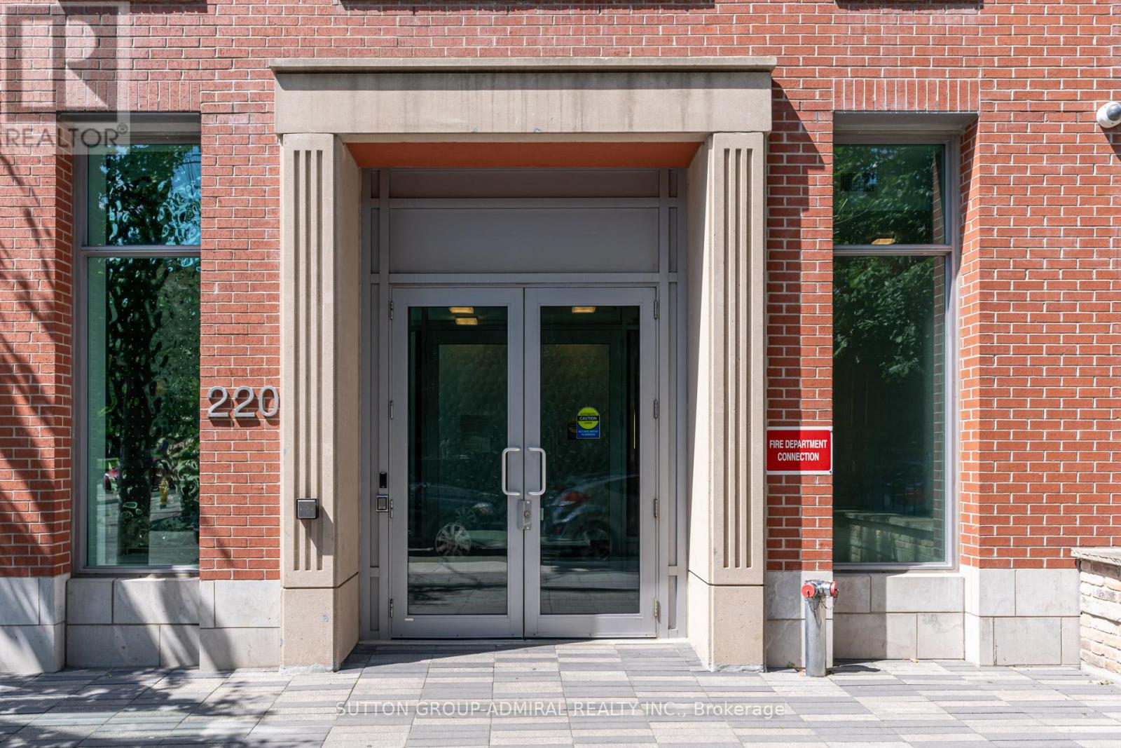 Th2 - 220 George Street, Toronto, Ontario  M5A 2N1 - Photo 2 - C12761342