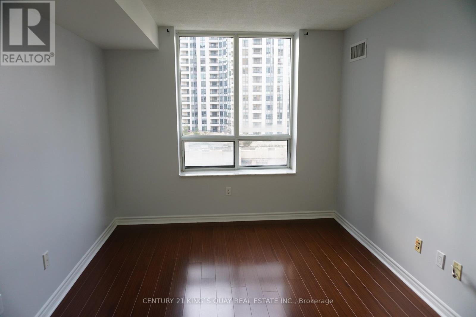 908 - 18 Sommerset Way, Toronto (Willowdale East), Ontario  M2N 6X5 - Photo 10 - C12761384