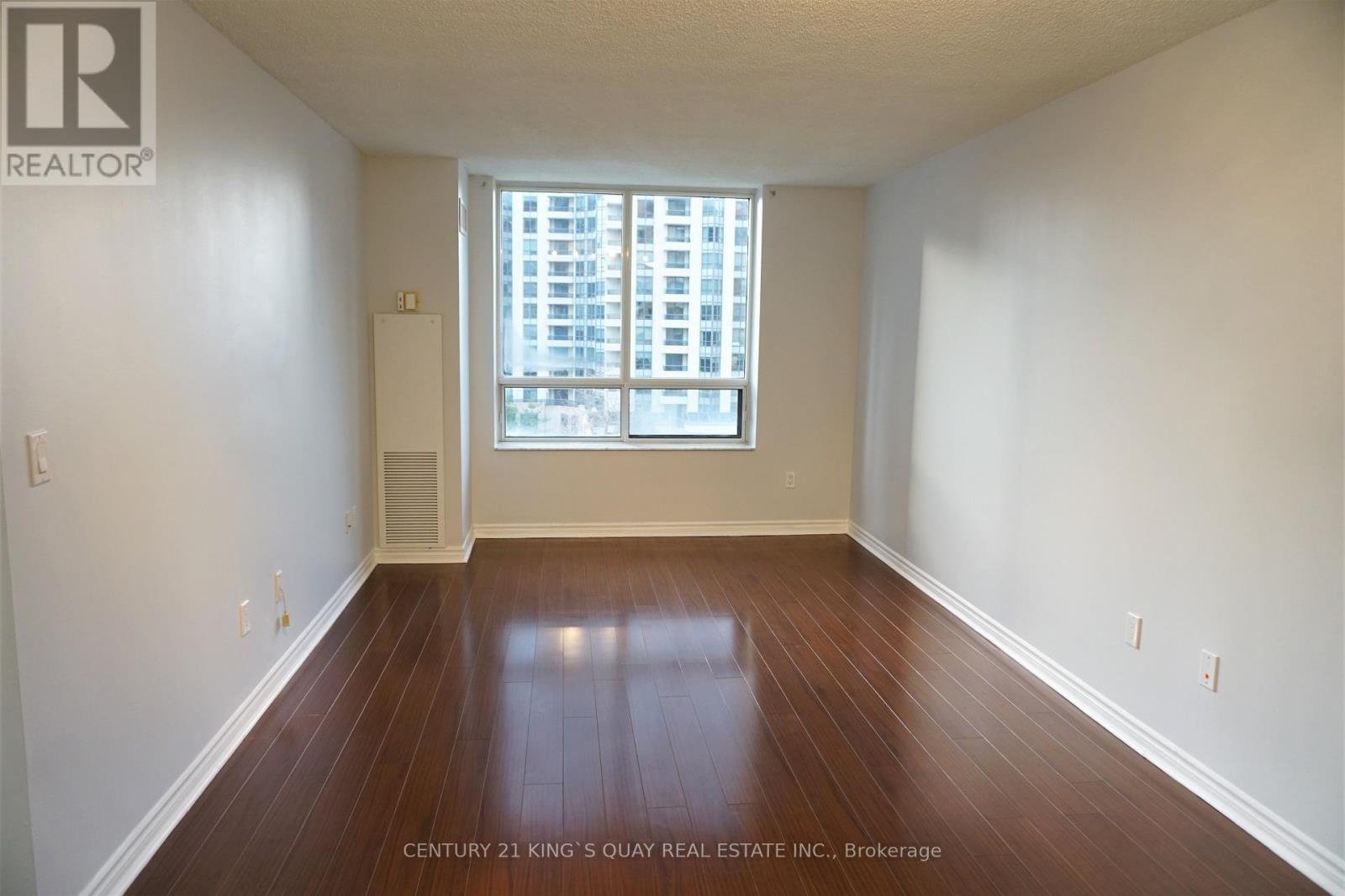 908 - 18 Sommerset Way, Toronto (Willowdale East), Ontario  M2N 6X5 - Photo 6 - C12761384