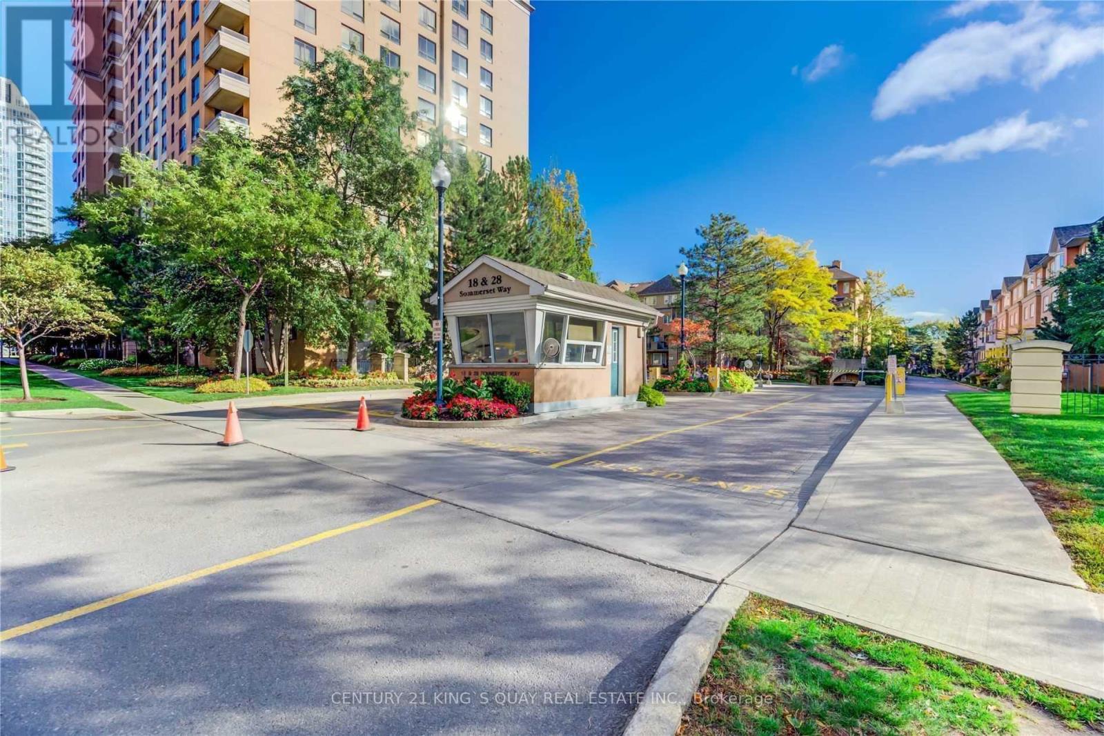 908 - 18 Sommerset Way, Toronto (Willowdale East), Ontario  M2N 6X5 - Photo 17 - C12761384