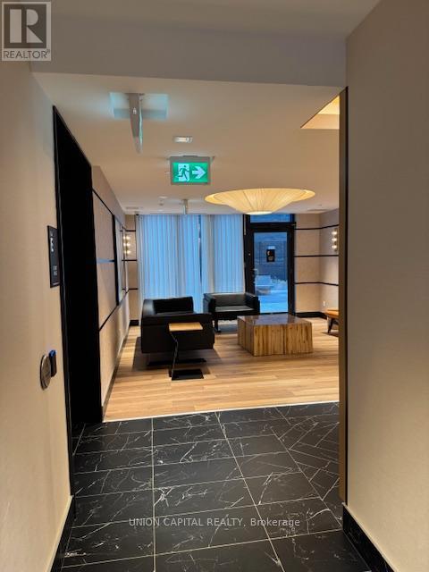 1405 - 327 King Street W, Toronto, Ontario  M5V 0W7 - Photo 21 - C12761440