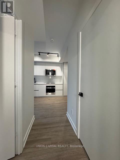 1405 - 327 King Street W, Toronto, Ontario  M5V 0W7 - Photo 7 - C12761440