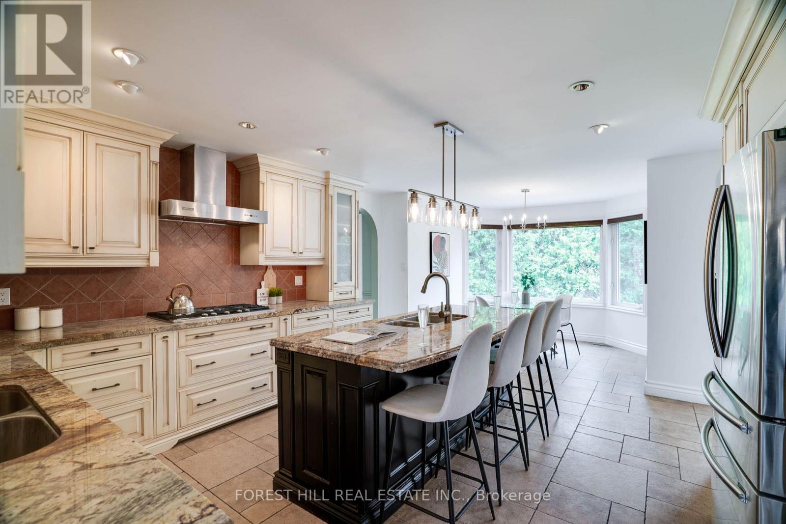 244 Waterloo Avenue, Toronto, Ontario  M3H 3Z4 - Photo 9 - C12761456