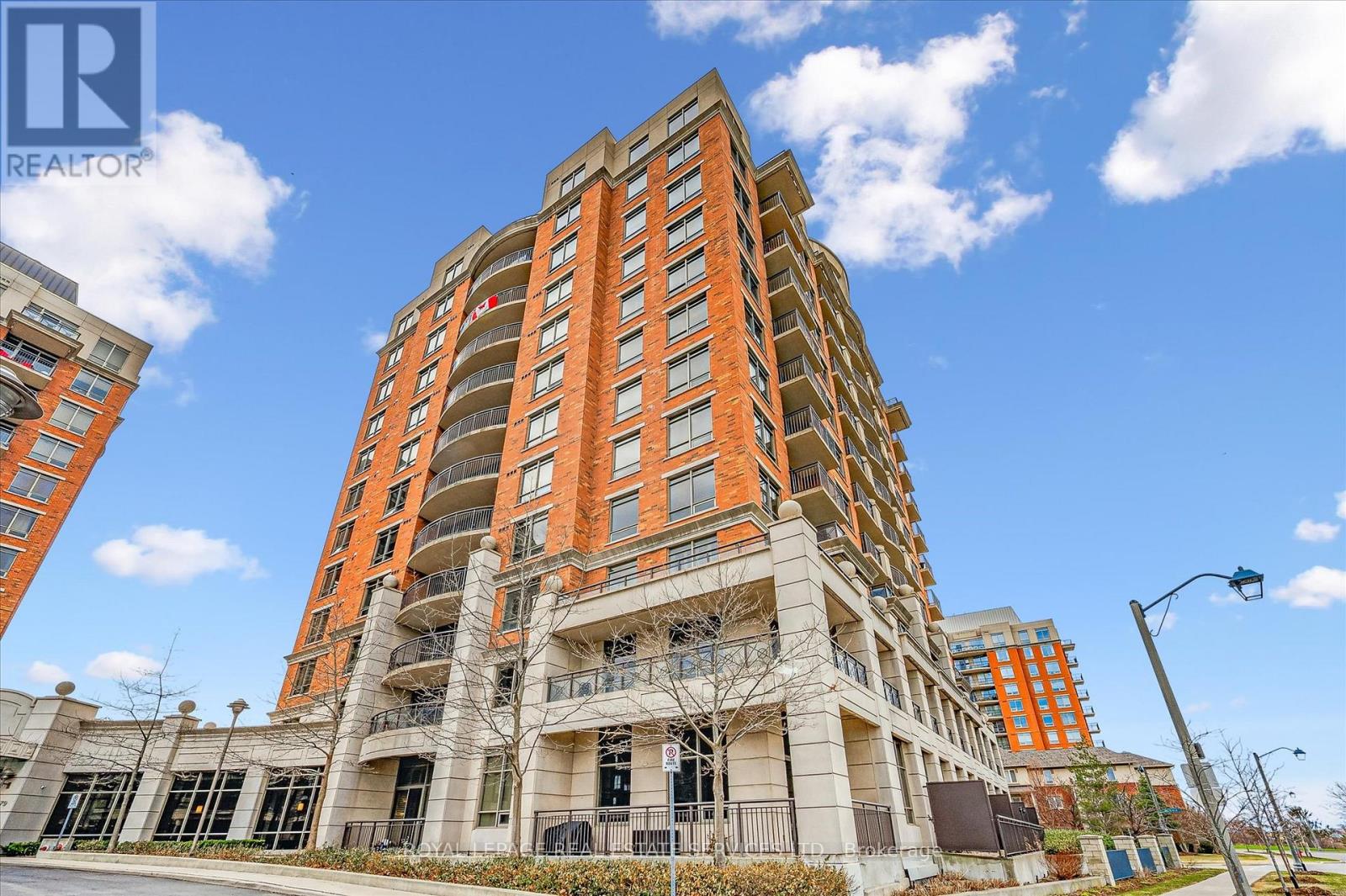 201 - 2379 CENTRAL PARK DRIVE, Oakville, Ontario